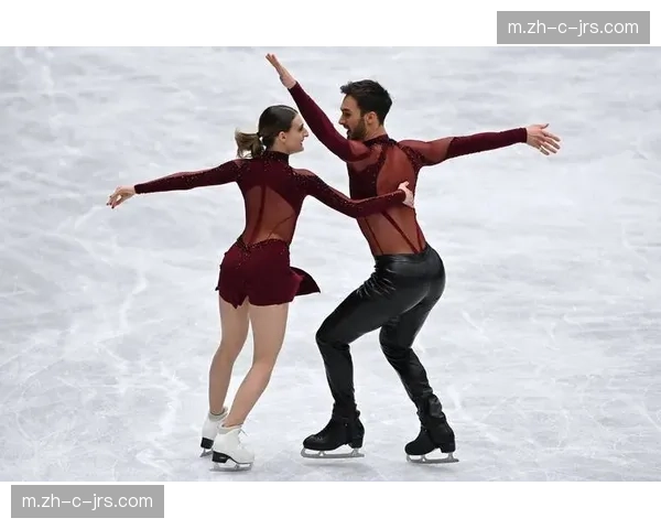 法国冰舞组合西泽龙新搭档 艺术表现力助其成功卫冕